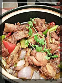 Qiwei chicken pot