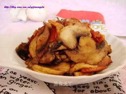 Saut-fried mushrooms with laoganma bacon
