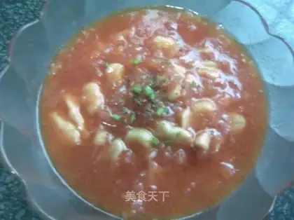 Potato noodles in tomato sauce