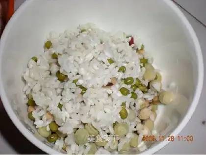Mixed lotus root slices with pear juice
