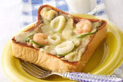 Toast pizza