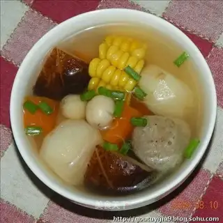 Meatball vegetable soup