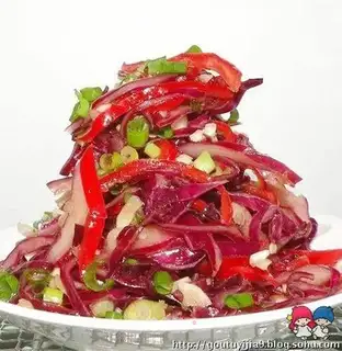 Cold red cabbage