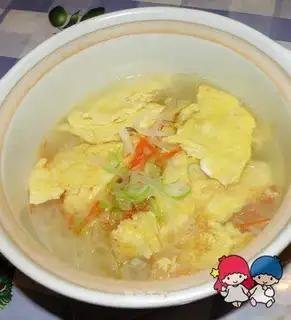 Egg shredded radish soup