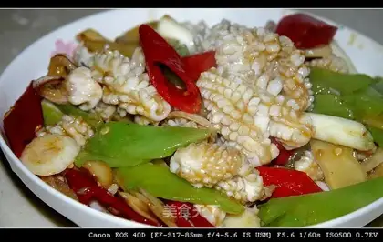 Squid roll with pickled pepper