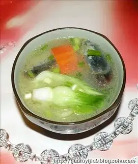 Preserved egg and vegetable soup