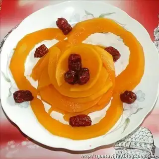 Steamed pumpkin with red dates