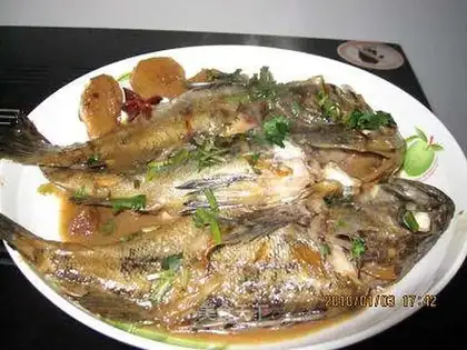 Braised black fish in raw juice