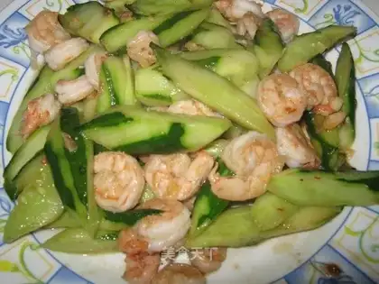 stir-fried shrimp with cucumber