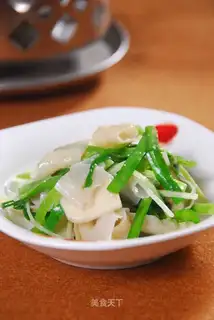 stir-fried duck sausage with leeks
