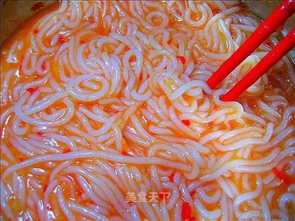 Thai sauce noodles