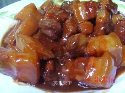 Braised pork with tofu