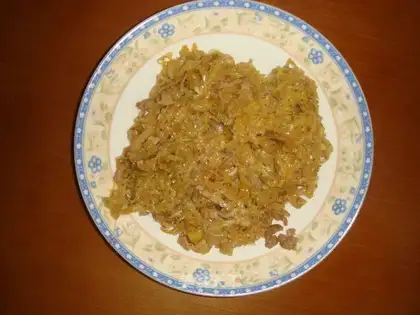 Pork shredded with pickled cabbage