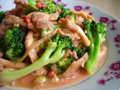 Agaricus roseus broccoli