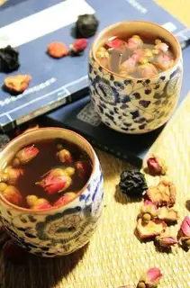 Rose and sour plum soup