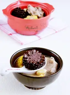 Ginkgo biloba corn ribs soup