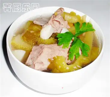 Pickled, garlic, bitter gourd and pork ribs soup
