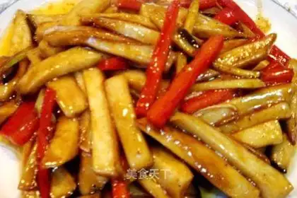 Dry stir-fried mushrooms
