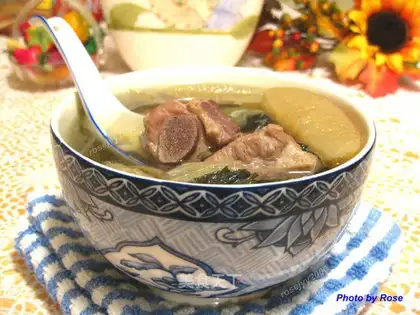 Ribs, vegetables, dried apple soup