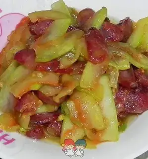 stir-fried Cantonese sausage with watermelon peel