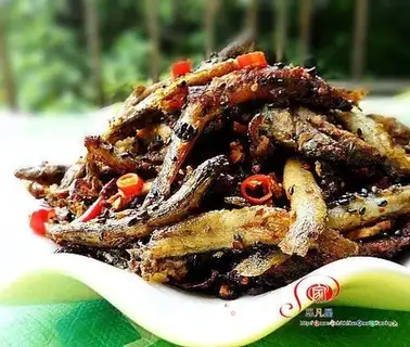 Dry fried loach
