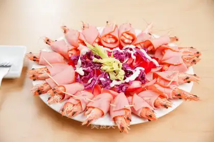 ham and sweet shrimp salad