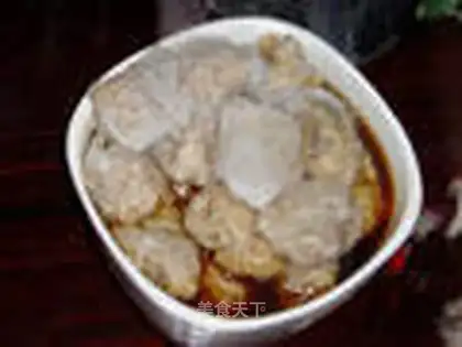 Pork and mushroom wonton
