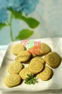 Green tea windmill biscuits