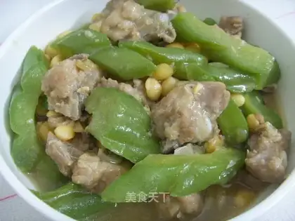 Braised bitter gourd with soybean ribs