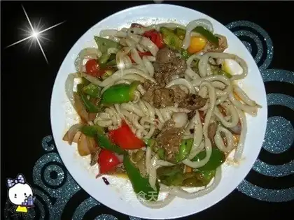 Xinjiang mixed noodles with oily pork