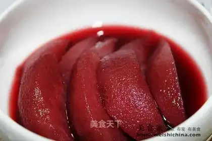 Red wine pear