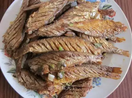 Crispy sweet and sour makou fish