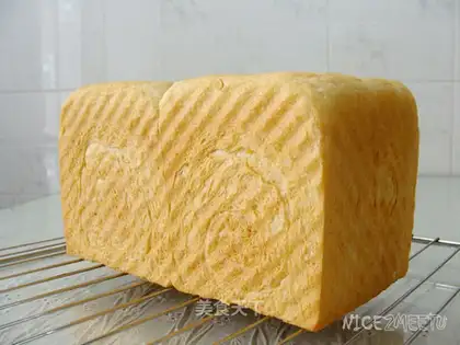 Chinese-grown grapefruit tea toast
