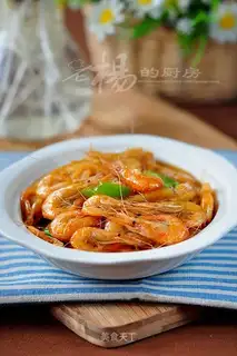 Fried white shrimp in scallion oil