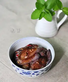 Home-cooked braised eggplant