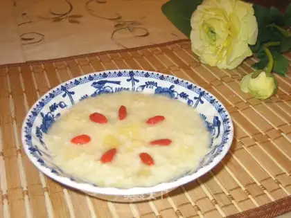 Stewed Tremella Pear Congee with Millet