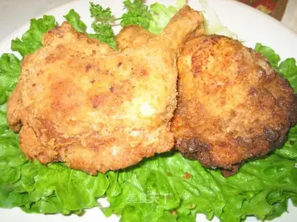Fried chicken legs with thin skin