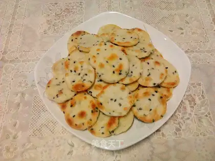 Sesame seeds are crispy in small bottle cap