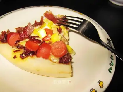 Chicken and ham pizza