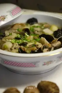 Mushroom and taro soup