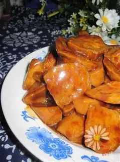 stir-fried vegetarian chicken with mushroom