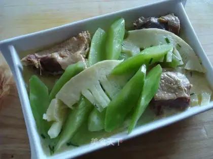 Stewed with salted goose with double bamboo shoots