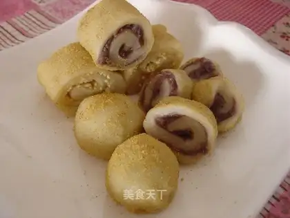 Donkey rolling jelly cake