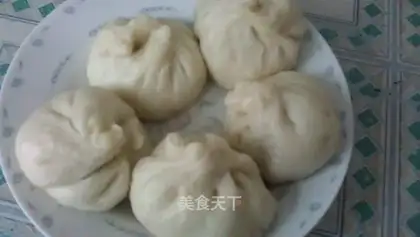 Cowpea meat bun