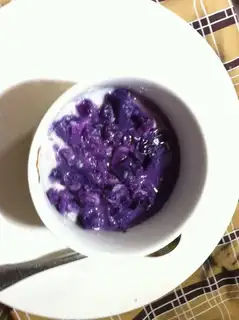 Purple cabbage egg tofu soup
