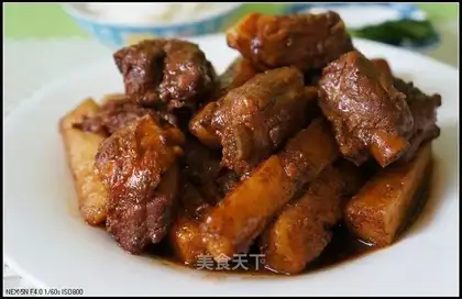 Ribs and rice cakes