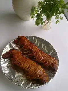 Barbecue pork with honey sauce