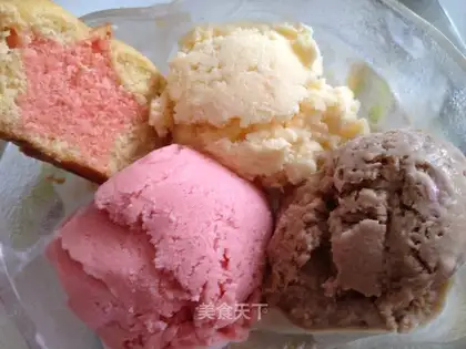 Colored ice cream