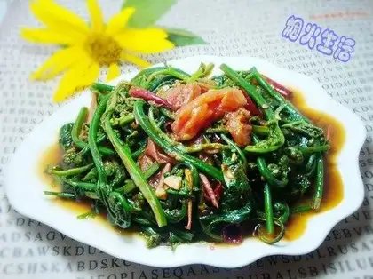 stir-fried water bracken with tomatoes