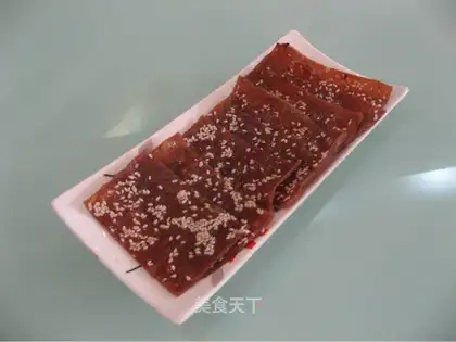 Pork jerky with black pepper and honey sauce